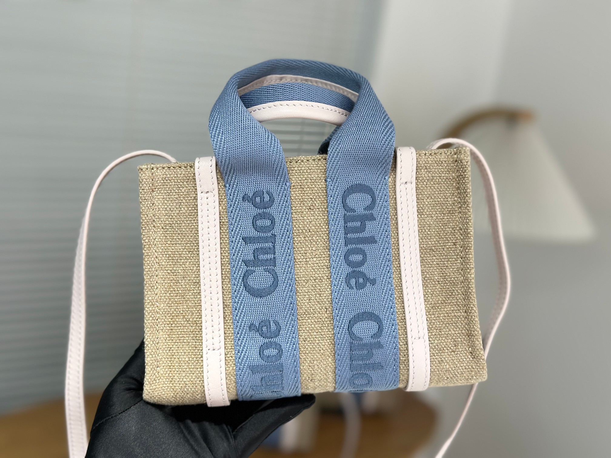 Chloe Mini Woody Tote Bag In Linen